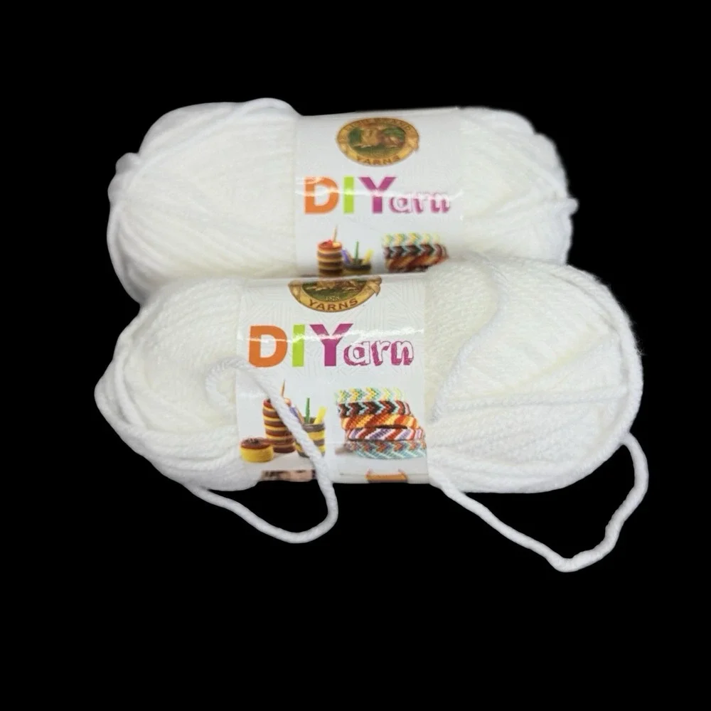 Lion Brand DIYarn White‎ Skeins Turkey Craft Knitting 1.05oz/65yds - Lot Of 2